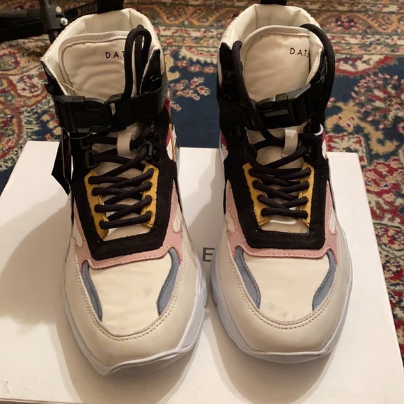 D.A.T.E. high top leather sneakers, authentic in box. - Picture 5 of 13